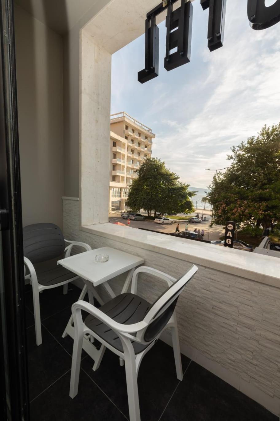 Aglon Twin'S Hotel Vlore Luaran gambar
