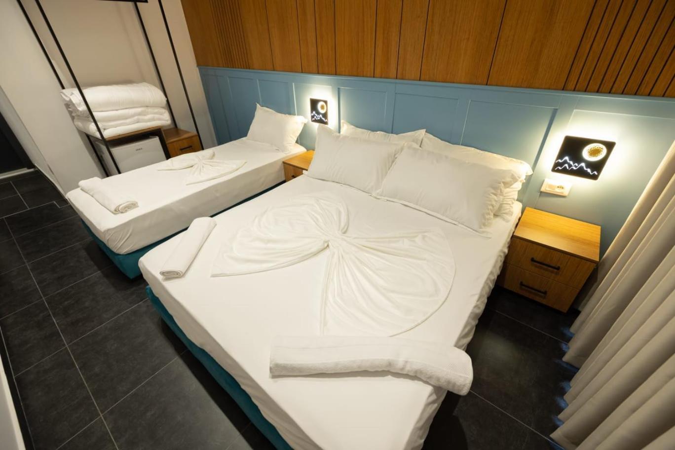 Aglon Twin'S Hotel Vlore Luaran gambar